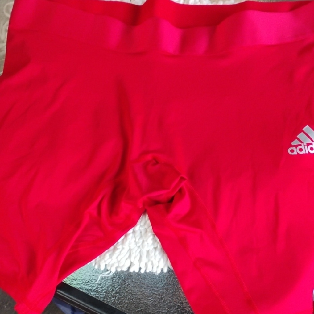 🚨B2G1 ADIDAS Bold Red Sports Shorts